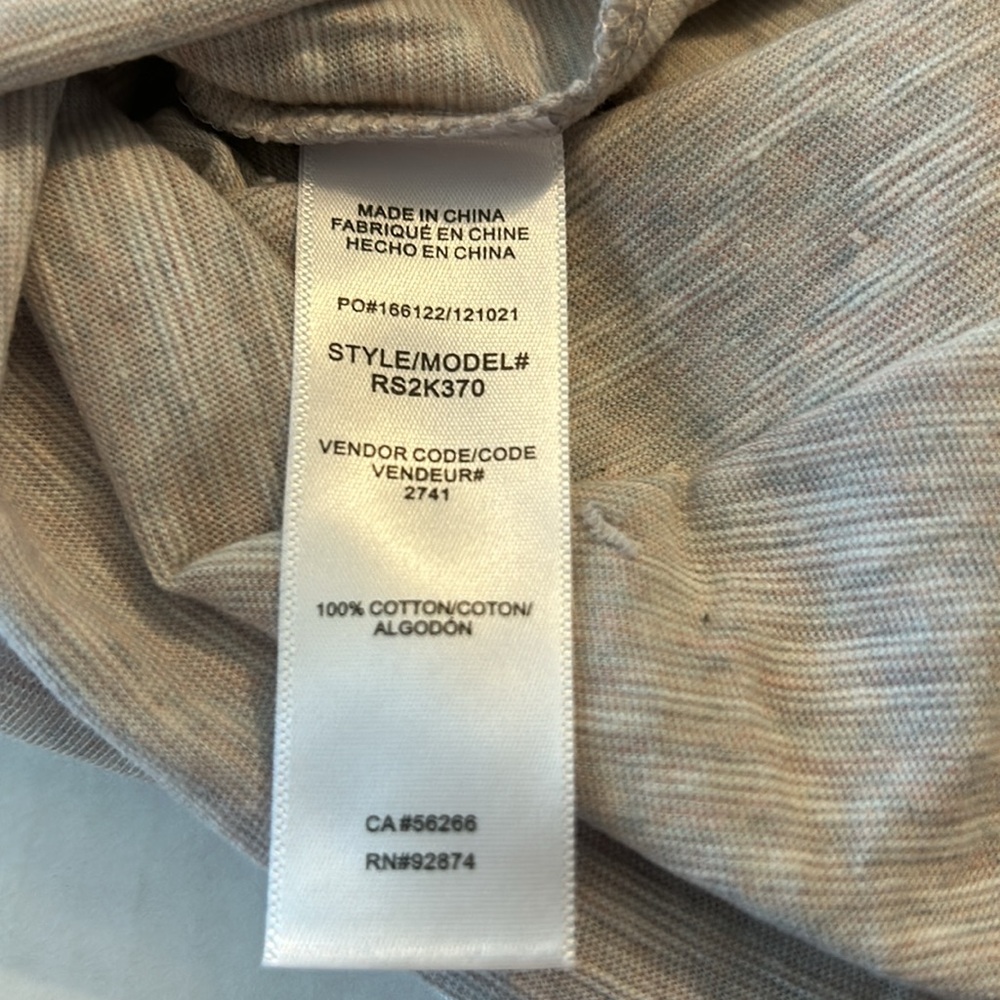 Splendid Medium Top Botanical Dyed V-Neck Short Sleeve Tee 100% cotton NWT - Picture 8 of 10